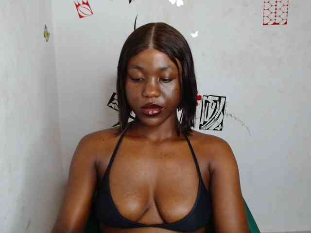 Nasty-petite webcam