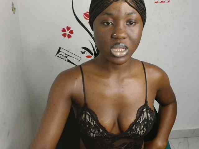 Nasty-petite webcam