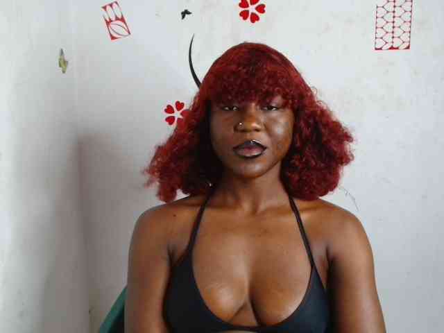 Nasty-petite webcam
