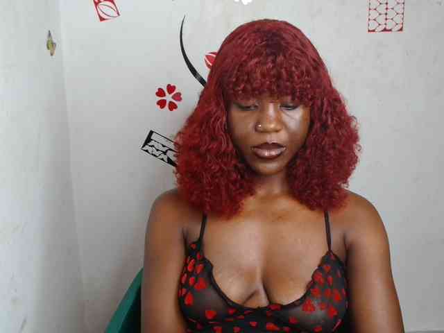 Nasty-petite webcam