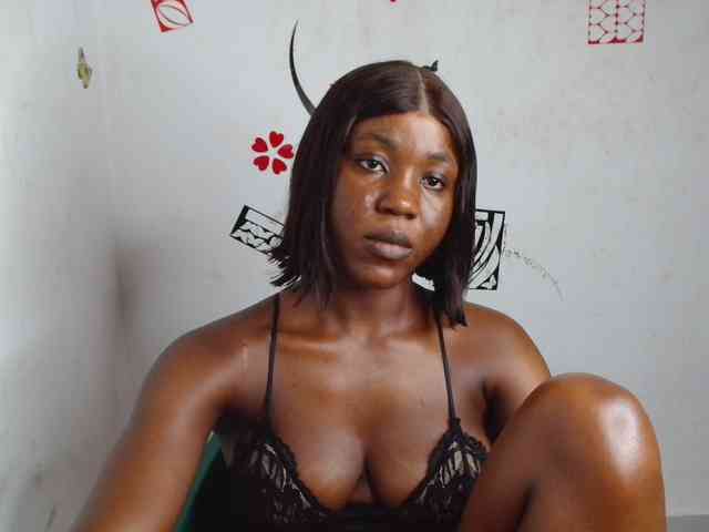 Nasty-petite webcam