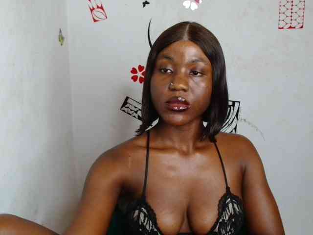 Nasty-petite webcam