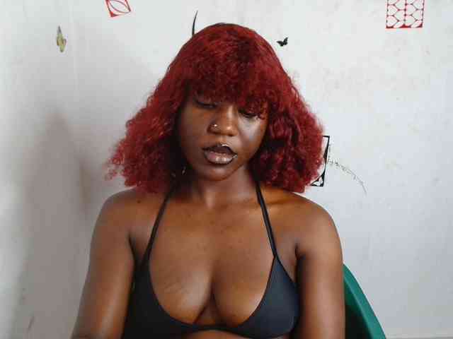 Nasty-petite webcam