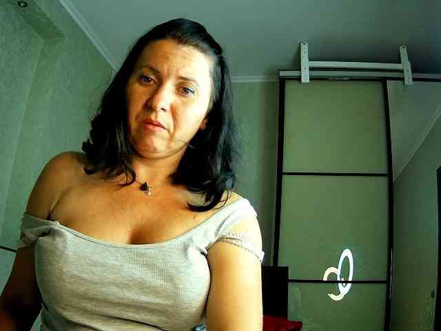AlisaSmileHot webcam