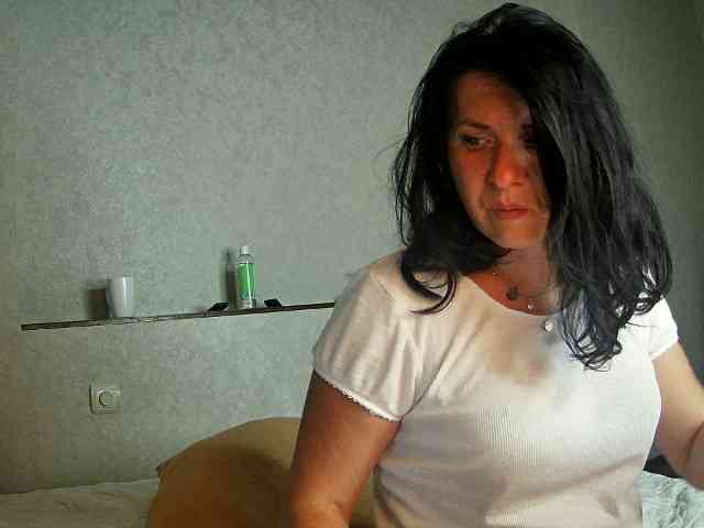 AlisaSmileHot