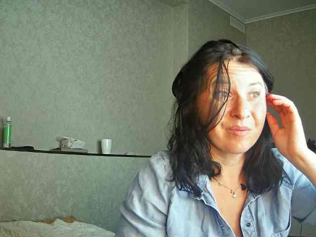 AlisaSmileHot webcam
