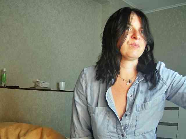 AlisaSmileHot webcam