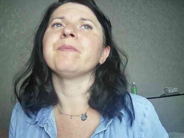 AlisaSmileHot webcam
