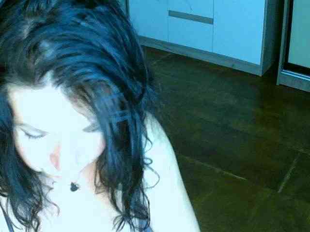 AlisaSmileHot webcam