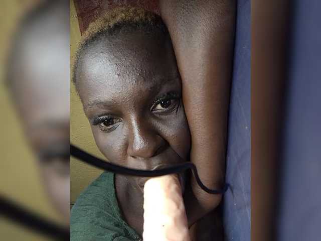 Kenyansexy live cam on BongaCams