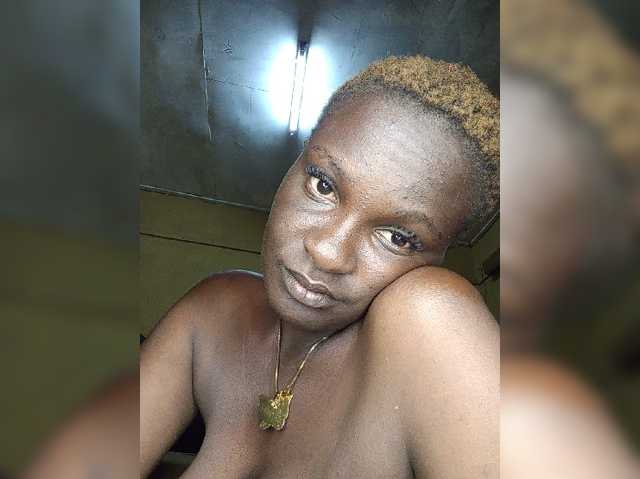 Kenyansexy live cam on BongaCams