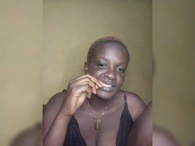 Kenyansexy live cam on BongaCams