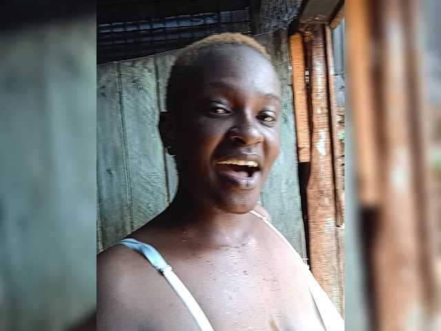 Kenyansexy live cam on BongaCams