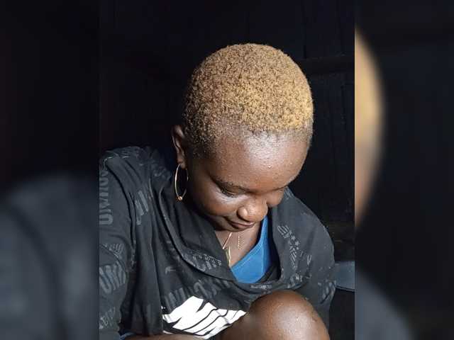 Kenyansexy live cam on BongaCams