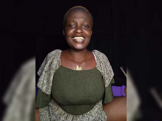 Kenyansexy live cam on BongaCams