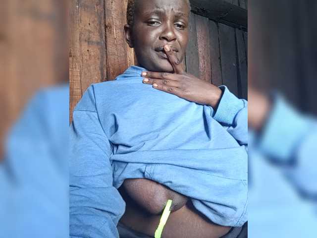 Kenyansexy live cam on BongaCams