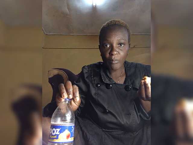 Kenyansexy live cam on BongaCams