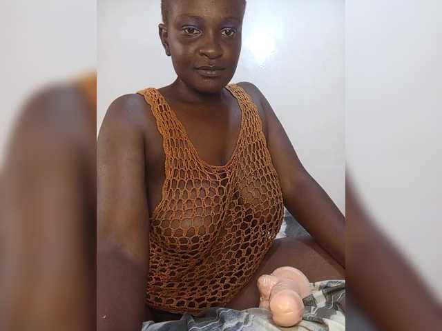 Kenyansexy live cam on BongaCams