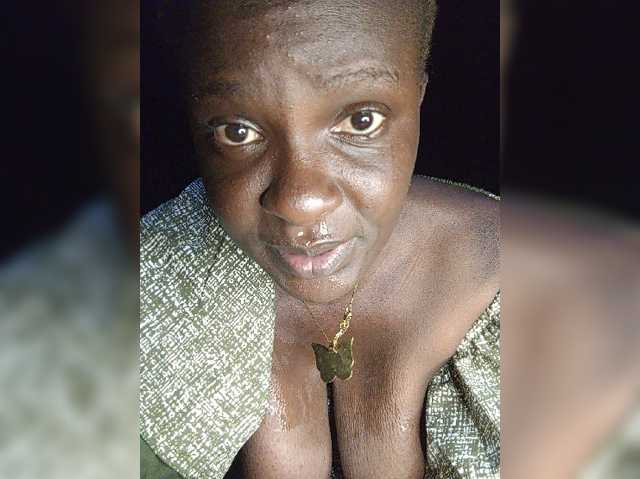 Kenyansexy live cam on BongaCams