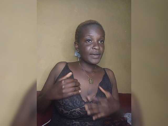 Kenyansexy live cam on BongaCams