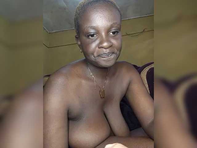 Kenyansexy live cam on BongaCams