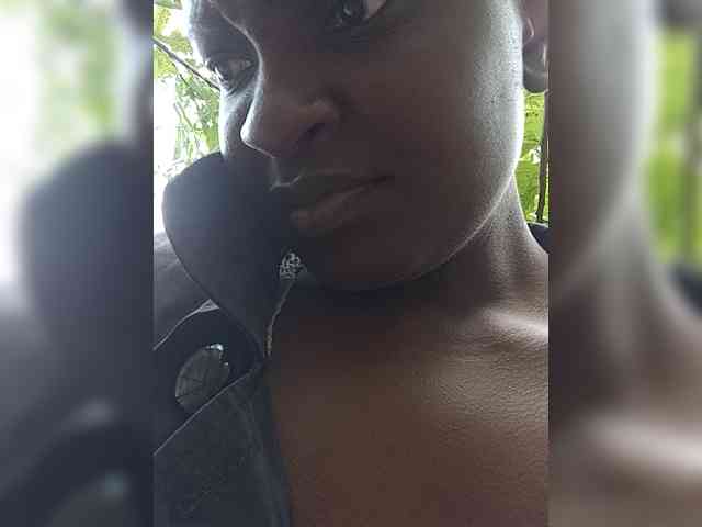 Model: Kenyansexy