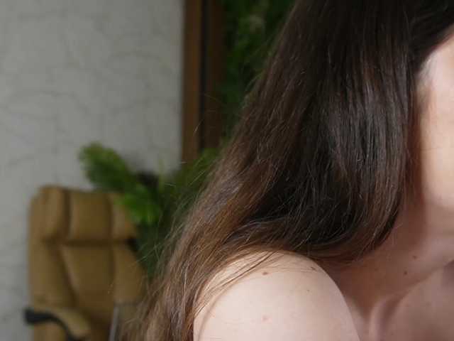 18Brook live cam on BongaCams