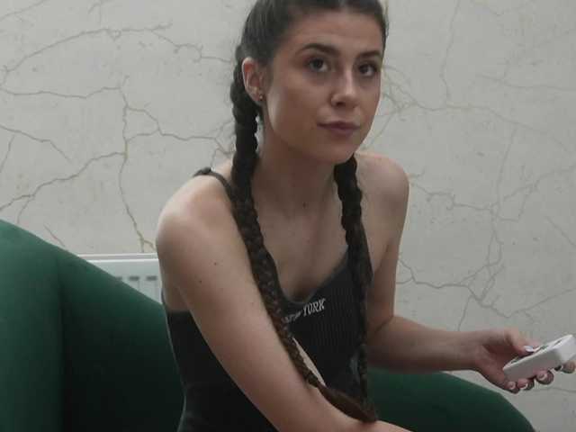 18Brook live cam on BongaCams