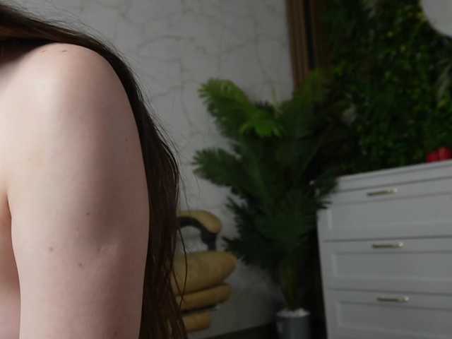 18Brook live cam on BongaCams
