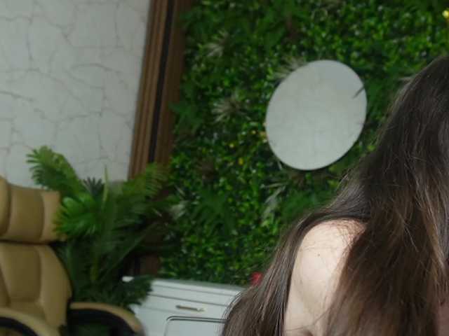 18Brook live cam on BongaCams