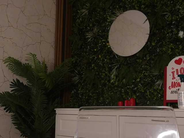 18Brook live cam on BongaCams