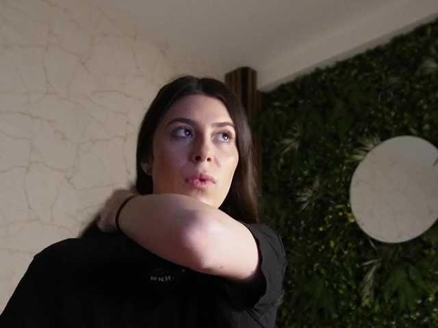 18Brook live cam on BongaCams