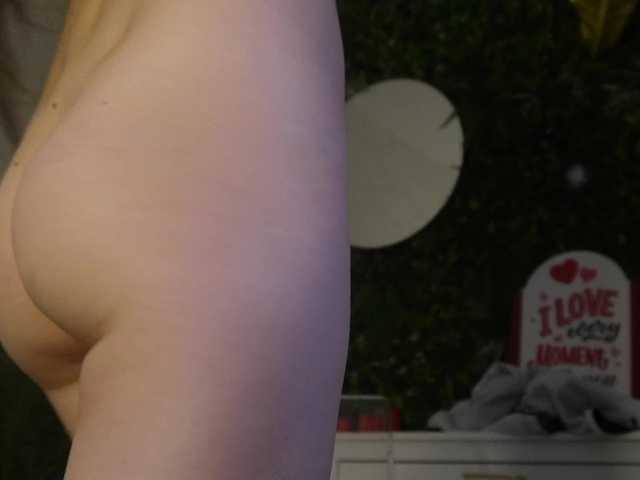 18Brook live cam on BongaCams