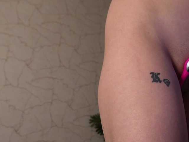 18Brook live cam on BongaCams