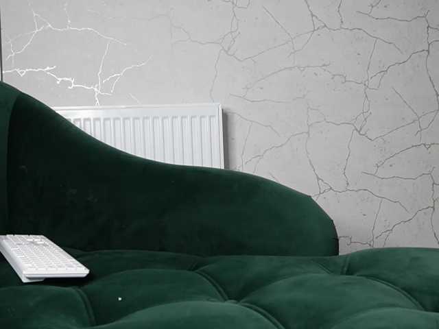 18Brook live cam on BongaCams