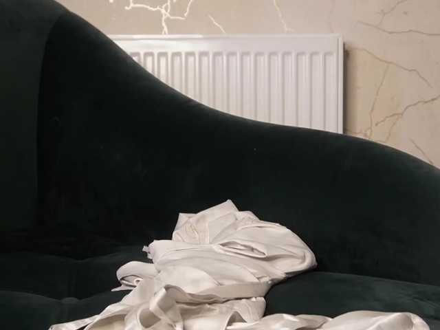 18Brook live cam on BongaCams