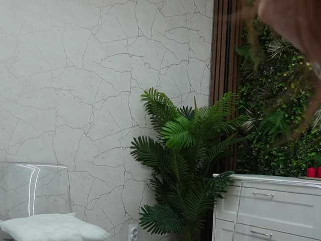 18Brook live cam on BongaCams