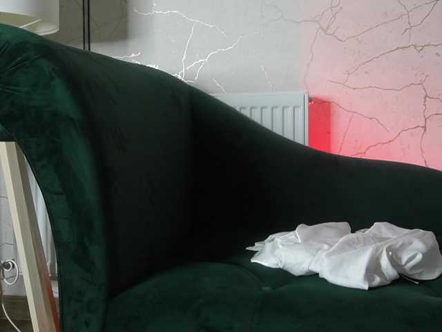 18Brook live cam on BongaCams