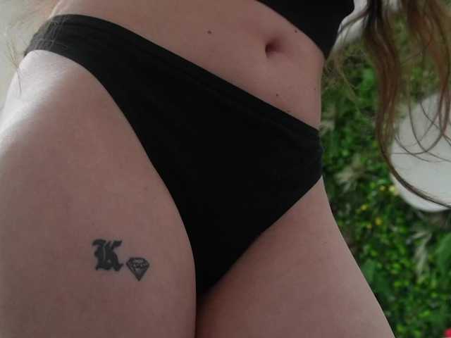 18Brook live cam on BongaCams