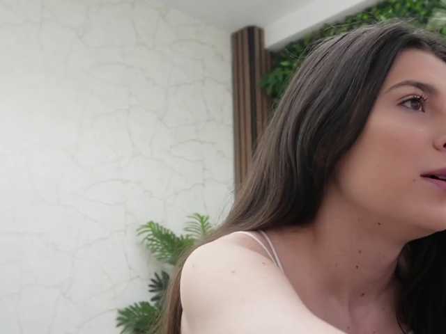 18Brook live cam on BongaCams