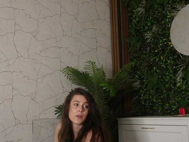 18Brook live cam on BongaCams