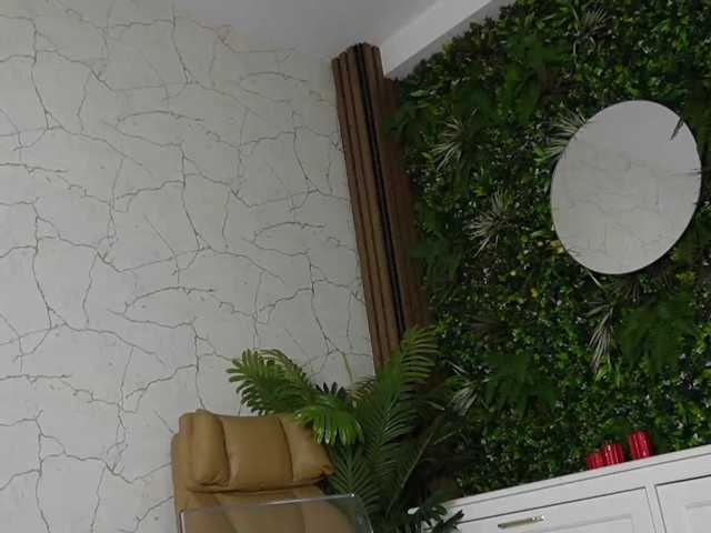 18Brook live cam on BongaCams