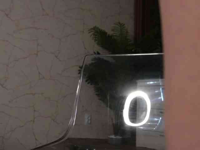 18Brook's webcam live show