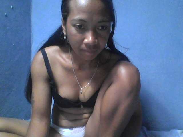 Rose-Bler live cam on BongaCams