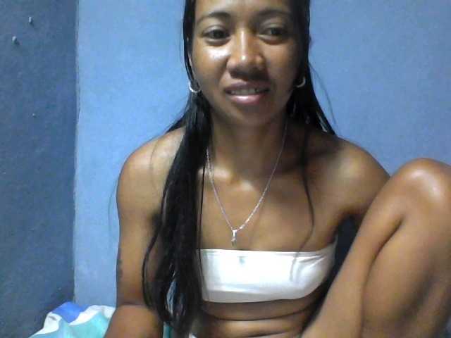 Rose-Bler live cam on BongaCams
