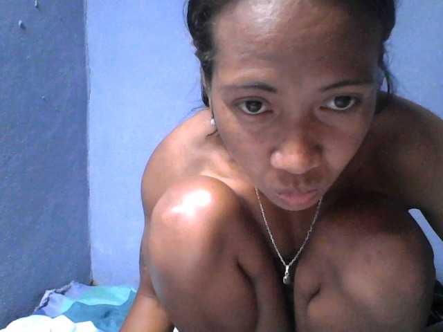 Rose-Bler live cam on BongaCams