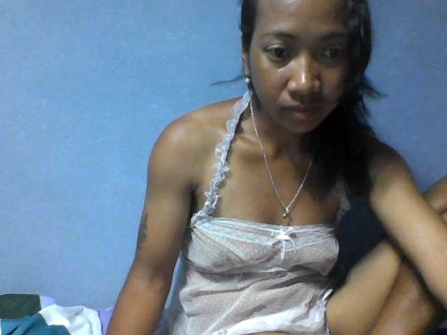Rose-Bler live cam on BongaCams