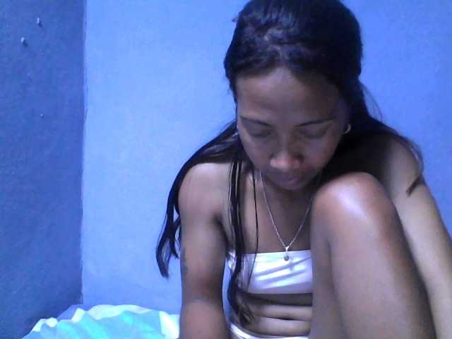 Rose-Bler live cam on BongaCams