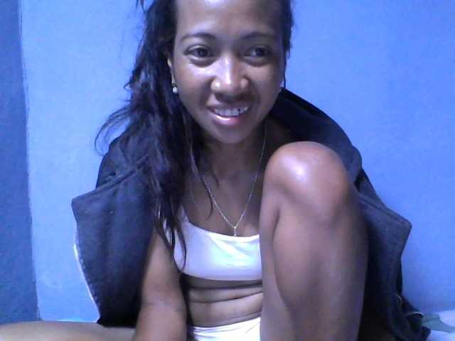 Rose-Bler live cam on BongaCams