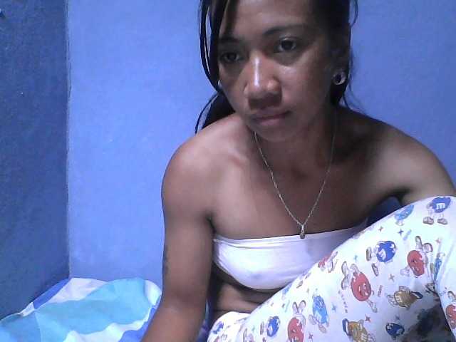 Rose-Bler live cam on BongaCams